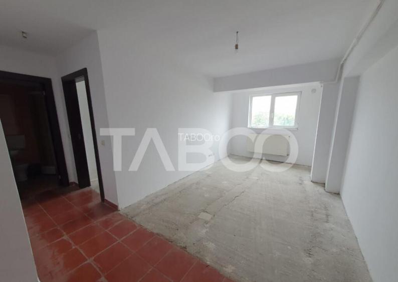 Apartament 2 camere decomandat structura BCA zona Negoiu eta Apartament 2 camere decomandat structura BCA zona Negoiu eta