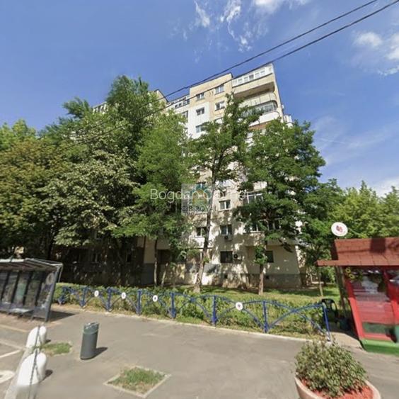 Inchiriez garsoniera Bd. Constantin Brancoveanu, la 5 minute metrou, renovata. Inchiriez garsoniera Bd. Constantin Brancoveanu, la 5 minute metrou, renovata.