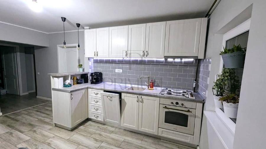 DAMBOVITA - ETAJ 1 - RENOVAT - 3 CAMERE - 2 BAI - 2 BALCOANE - CENTRALA PROPRIE - 2