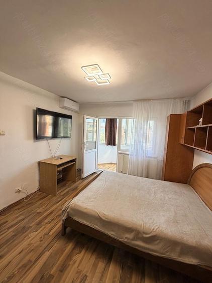 Ofer spre inchiriere garsoniera in zona Amaradia - 1