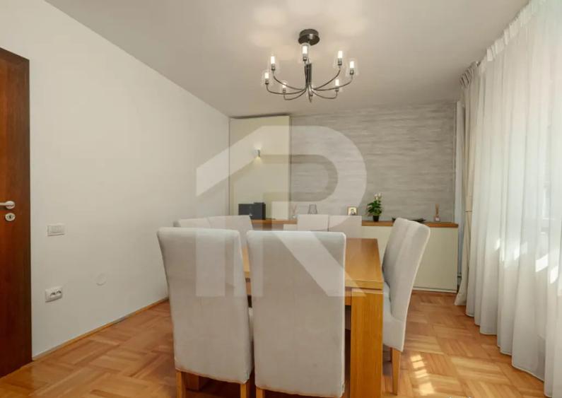 Vila de vanzare in Bu?teni 8 dormitoare, vedere dire - 3