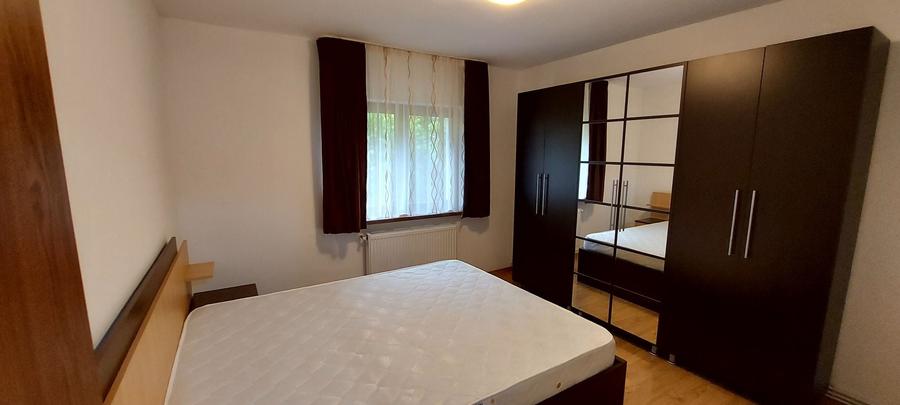 Apartament cu 2 camere decomandat în Petros