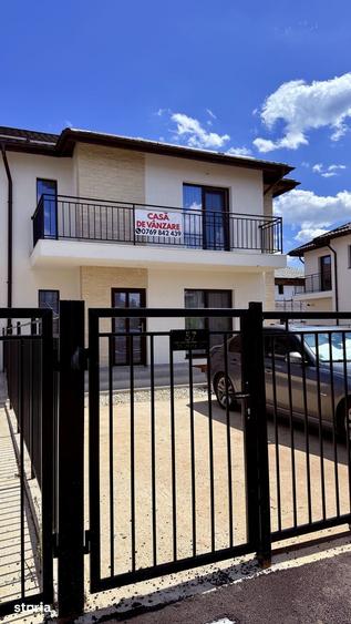 Casă cu 4 camere cu Teren 300 Mp în Matraca