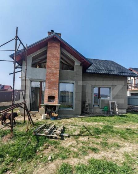 Casa de vanzare Tarlungeni 5 camere, teren, garaj, in - 8