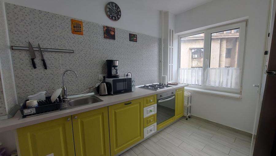 Piata Romana, blocul Eva, 2 camere lux - 7