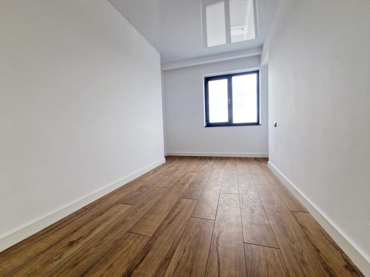 Penthouse cu 4 camere, 372 mp inclus terasa , la 200 m de rond Pipera - 8