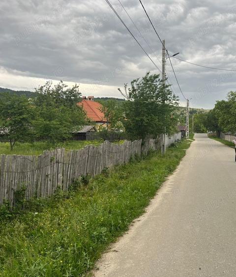 Teren în Polovragi
