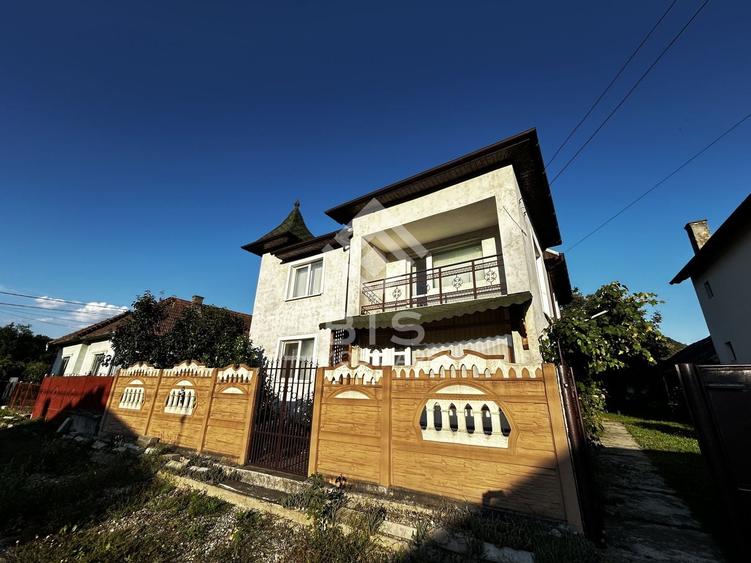 Casă individuală cu 4 camere cu Canalizare în Sărata
