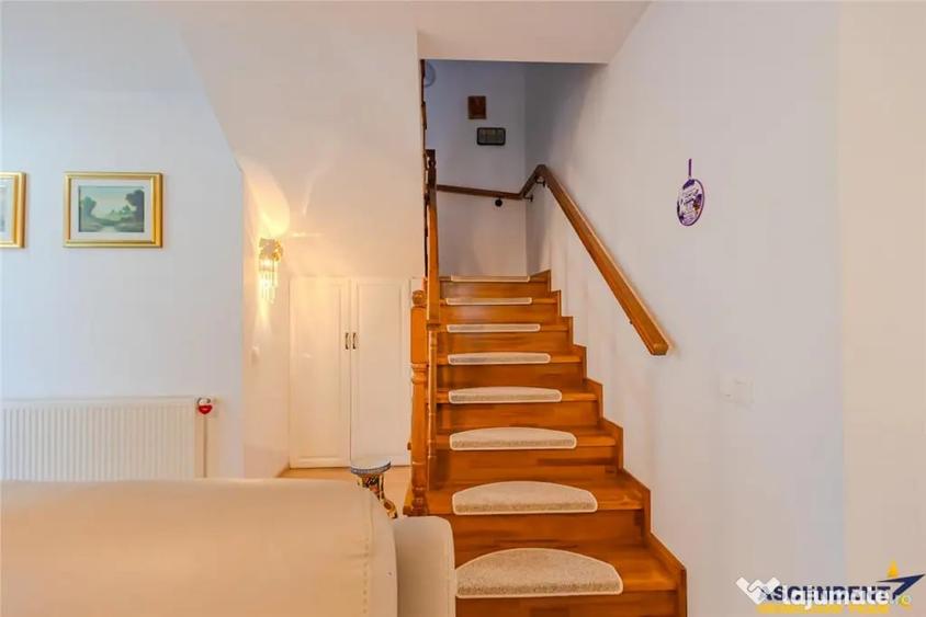 Casă cu 4 camere cu Teren 333 Mp în IAR