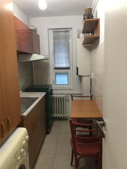 Garsonieră decomandată, mobilată în Alexandru cel Bun