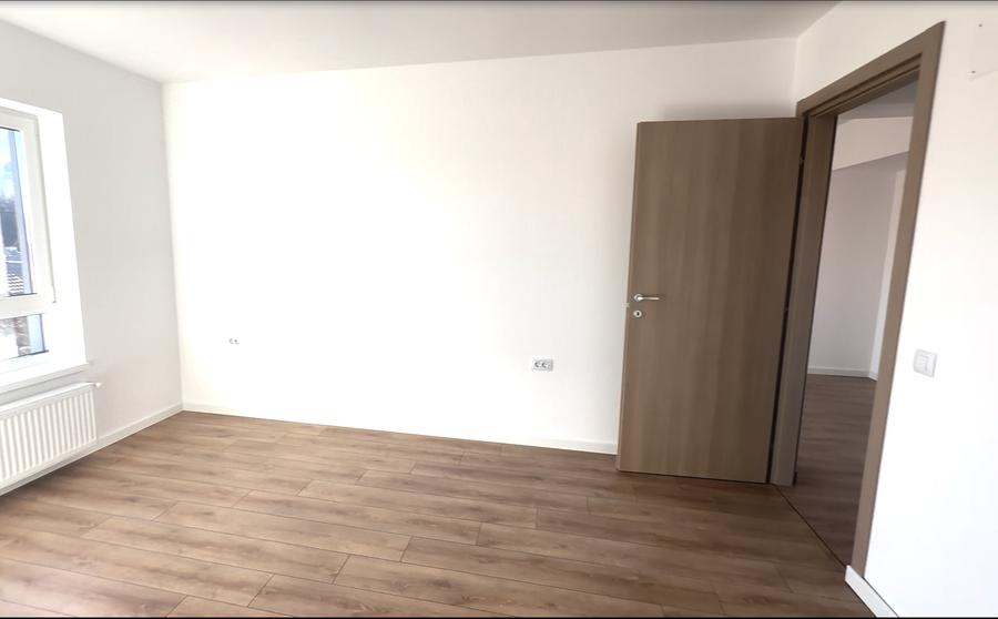 Penthouse cu 4 camere decomandat în Dârste