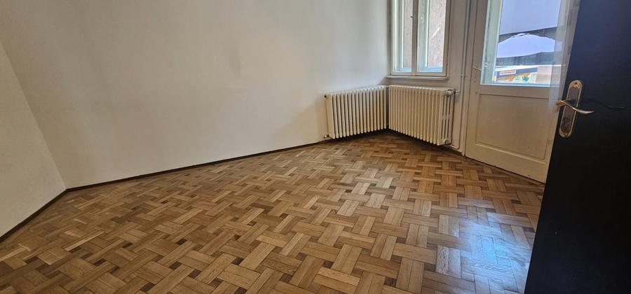 Apartament cu 6 camere în Kiseleff