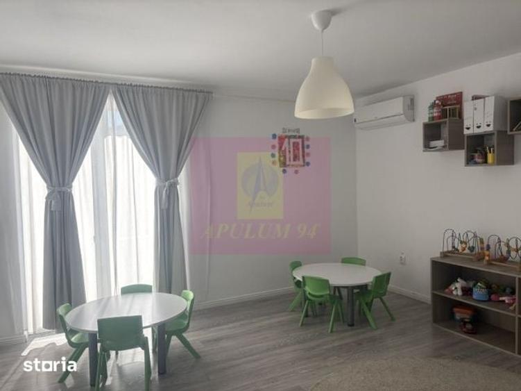 Casă cu 10 camere cu Teren 446 Mp în Drumul Taberei