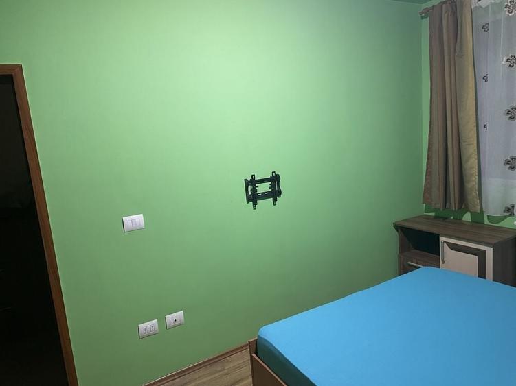 Apartament cu 3 camere decomandat în Blașcovici