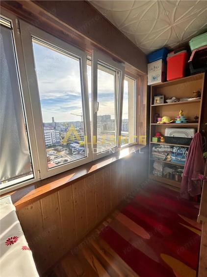 Apartament cu 3 camere, mobilat în Brâncoveanu
