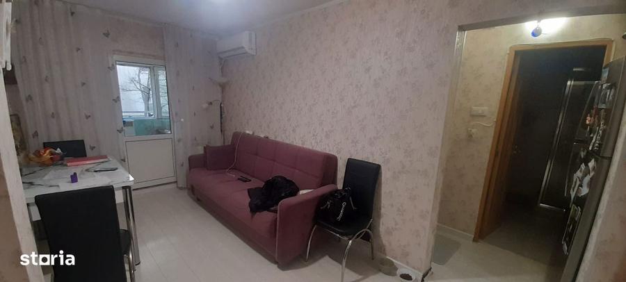 Apartament cu 2 camere decomandat în Crângași