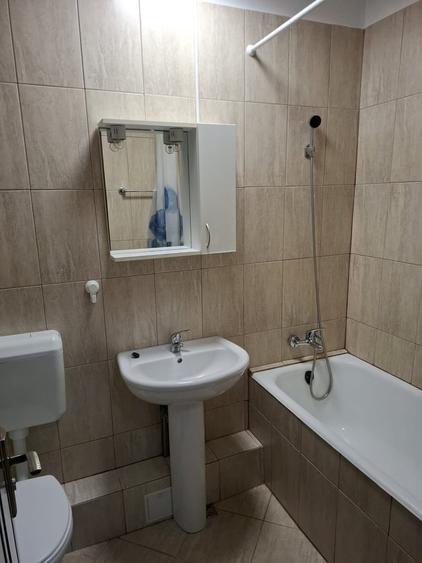 Garsonieră decomandată în Lizeanu