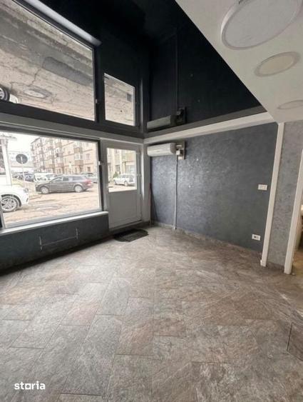 Spațiu comercial, de 23 mp, în Central