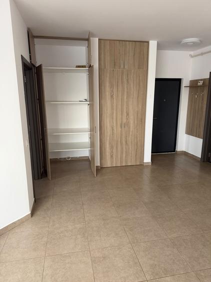 Apartament cu 2 camere decomandat în Florești