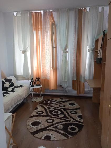 Garsonieră decomandată în Zimbru