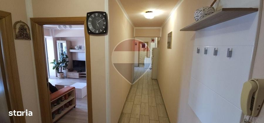 Apartament cu 3 camere decomandat în Doamna Ghica