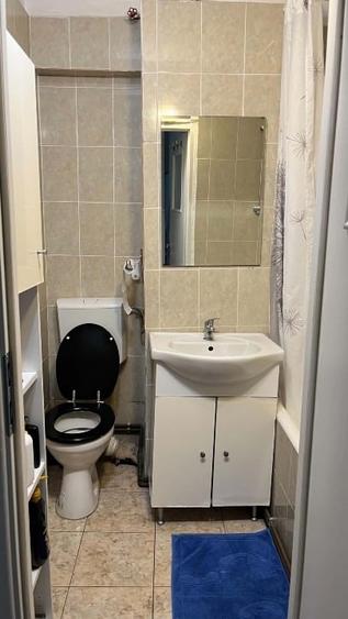 Apartament cu 3 camere decomandat, mobilat în Spitalul Județean