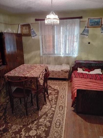Casă cu 2 camere în Jichișu de Jos