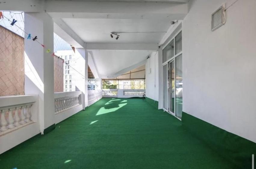 Casa individuala / Spatiu comercial / Clinica | 335 mp, curte proprie | Baicului - 17