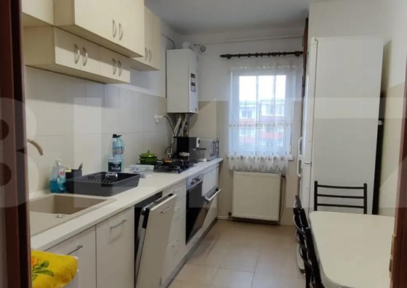 Apartament 4 camere, 80 mp, decomandat, etaj intermediar, Ma - 2