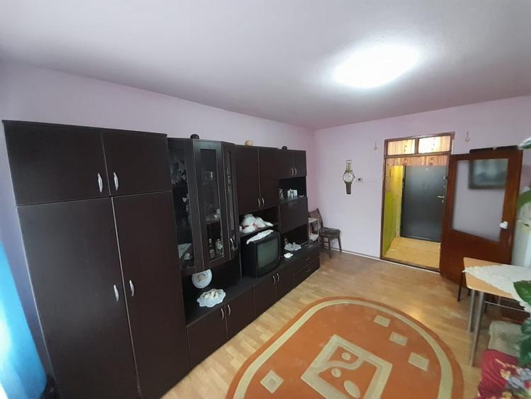 Garsoniera zona Dragos Voda - 2