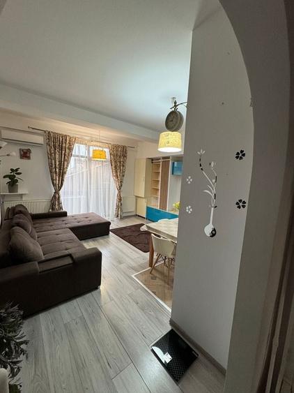 Aparatament 3 camere zona Tomis 2 - Bloc Nou - Ocazie - 2