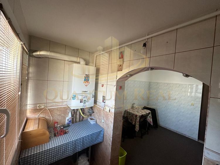 Inchiriez  2 Camere , Centrala proprie,Decomandat , Metrou Dristor - 3