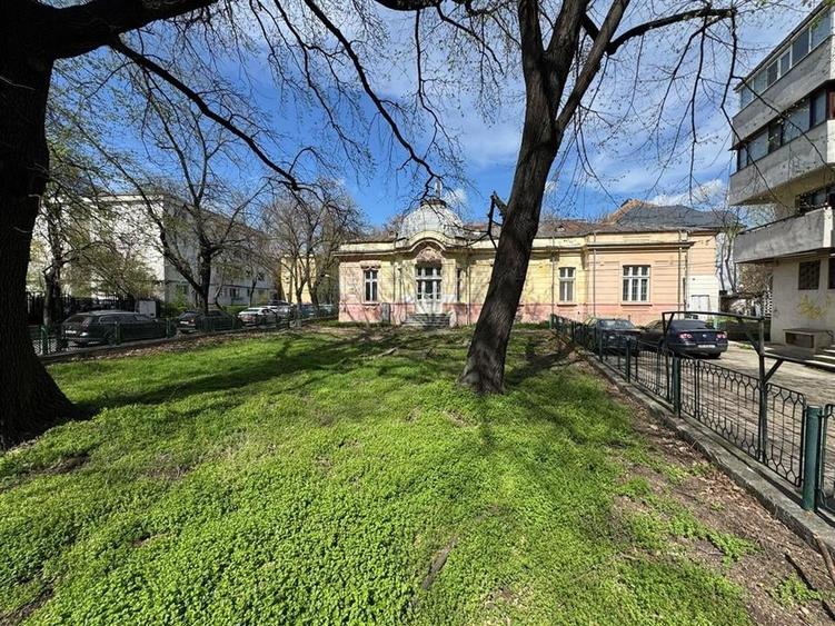 Teren 872 mp +cladire 328 mp, ULTRACENTRAL str Simion Barnutiu - 3