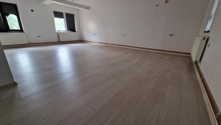 Spatiu comercial Vlahuta - 7