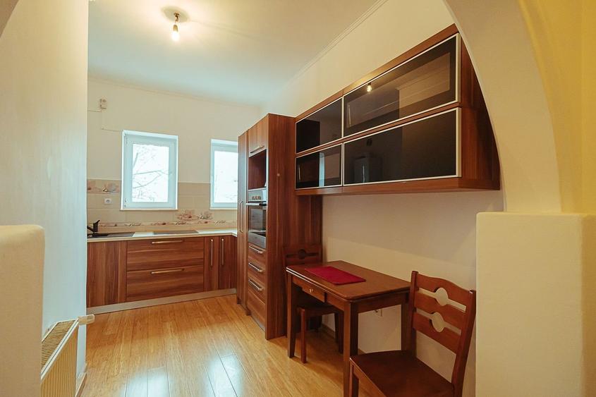 Ultracentral, apartament in casa, pretabil locuit si/sau birouri, pet friendly. - 5