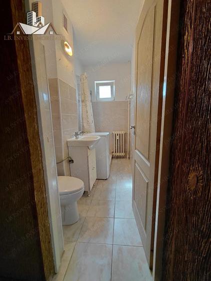 Apartament cu 2 camere semidecomandat 300 - 3