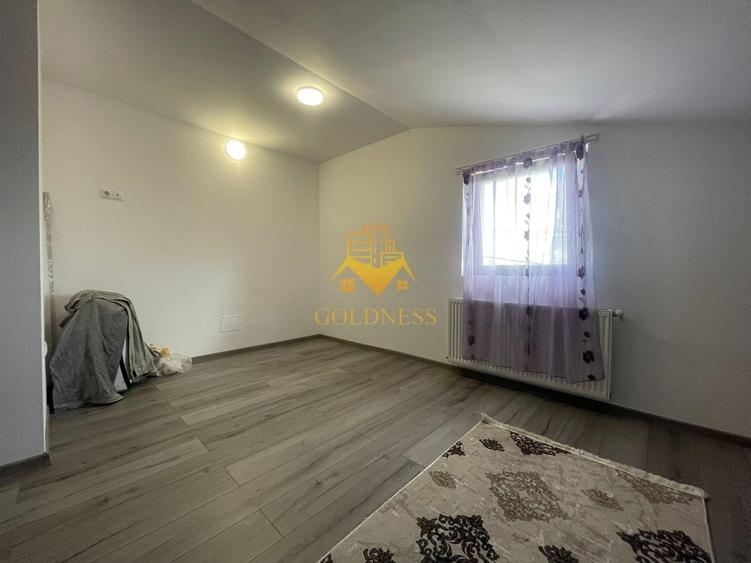 Casă individuală cu 4 camere cu Canalizare în Jucu de Sus