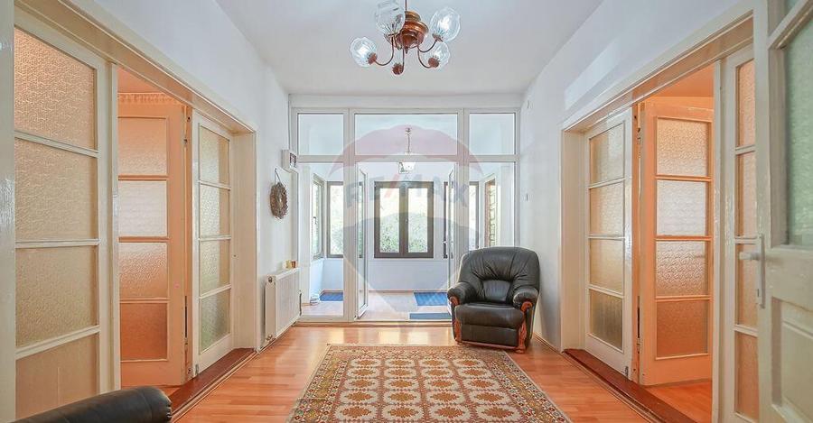 Vila cu farmec istoric in Bu?teni, pensiune sau locuin... - 4