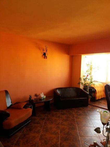 Apartament decomandat 3 camere - 3