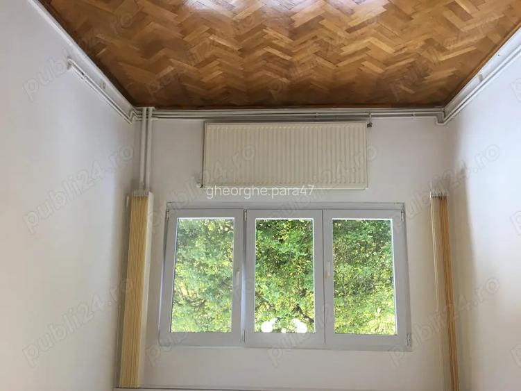 Inchiriez apartament 4 camere cu garaj si 2 boxe sub bloc