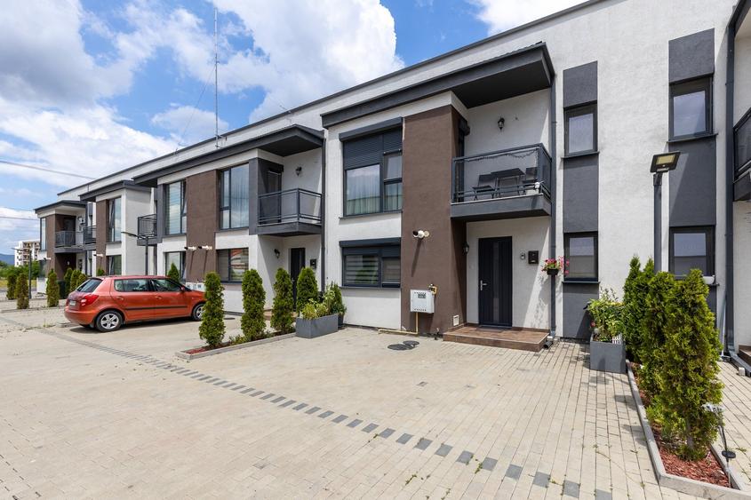 Casa tip duplex, construcție 2021, Râșnov - 1