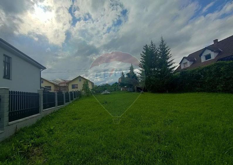 Teren intravilan de vanzare - 18