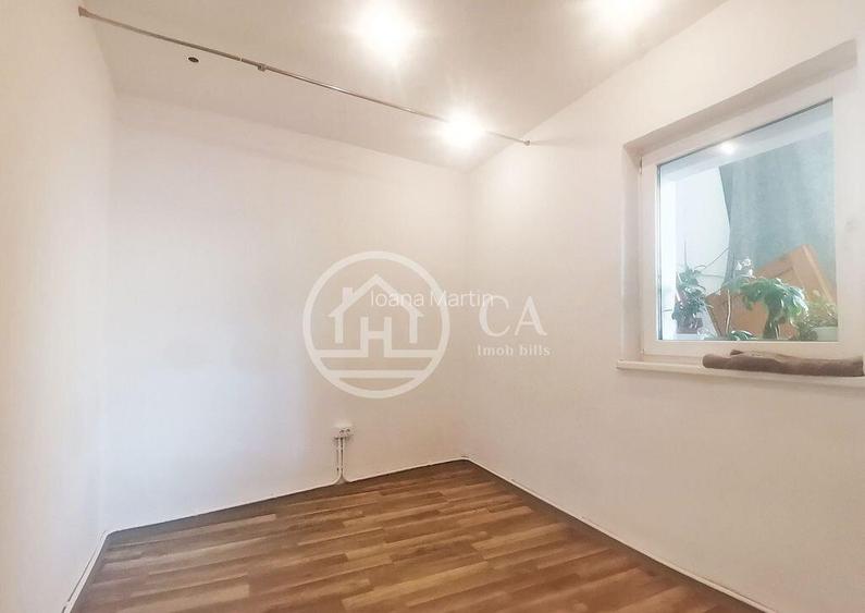 Spatiu comercial de vanzare la curte comuna Ultracentral,...