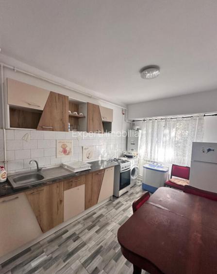 Apartament 3 camere, termen lung, zona Tomis III Apartament 3 camere, termen lung, zona Tomis III