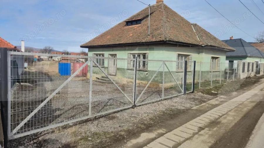 Casa de caramida cu 3 camere in Bodoc - 5