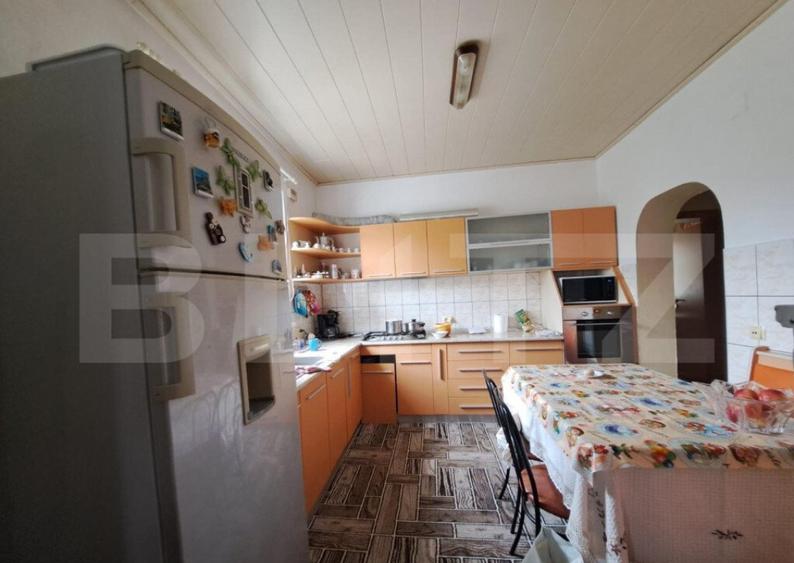 Casa cu 7 camere, 400 mp, 1500 mp de teren, Breazu - 19
