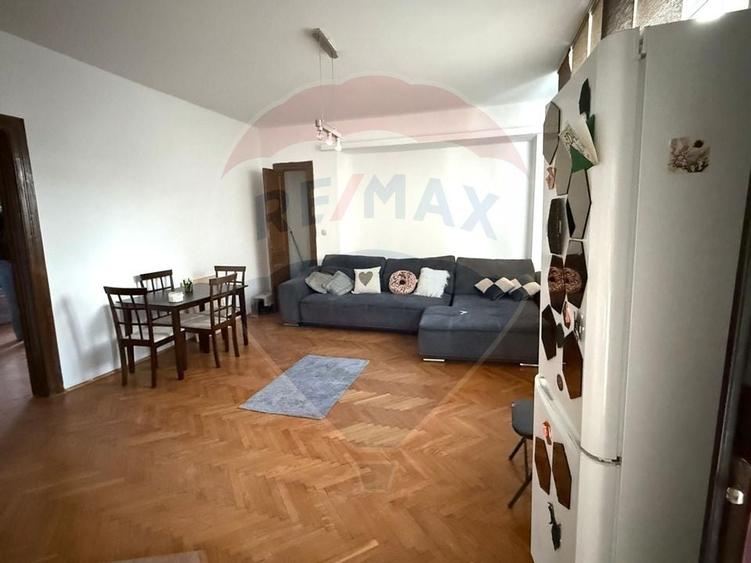 VANZARE Apartament cu 4 camere in zona Dacia - 10