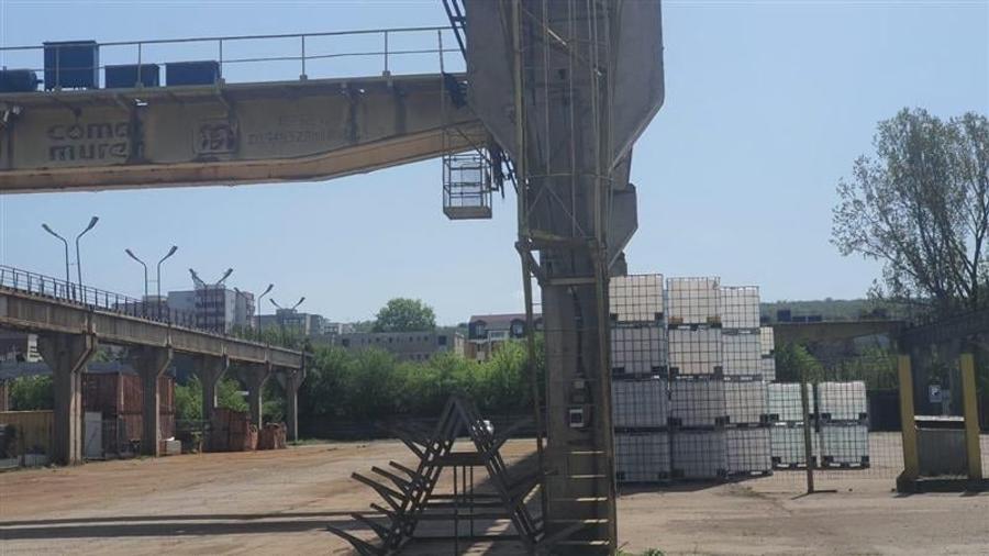 De inchiriat hala industriala, pod rulant, macara - 5