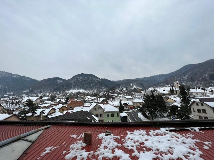 CASA CENTRUL ISTORIC- SINGUR IN CURTE CU MAI MULTE APARTAMENTE - SCHEI - 19