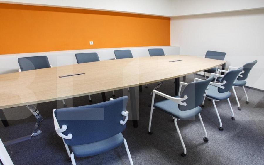 Cladire de birouri, Ultracentral - 5